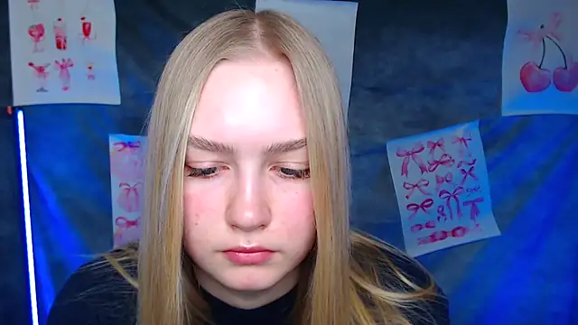 Snapshot of MademoiselleCl chatting on February 17, 2026, 7:05 am MademoiselleCl online show from February 17, 2026, 7:05 am