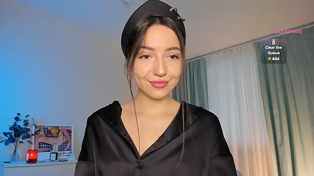 Snapshot of Oh_My_Dianee chatting on January 10, 2025, 11:00 am Oh My Dianee online show from January 10, 2025, 11:00 am