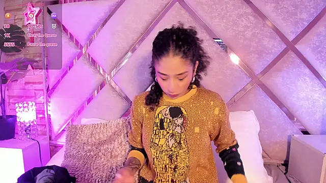  lanna jhonson  online show from October 18, 2025, 12:35 am