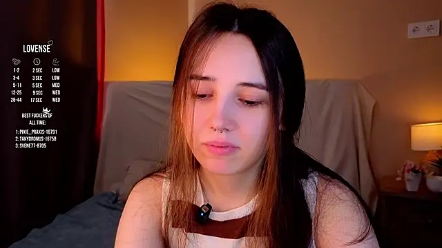 GillianDowdey online show from October 8, 2025, 2:53 am