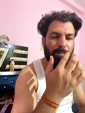 Arnav172030 online show from October 3, 2025, 3:31 pm