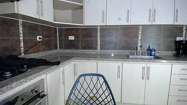 anna alvarez online show from February 9, 2026, 12:20 pm