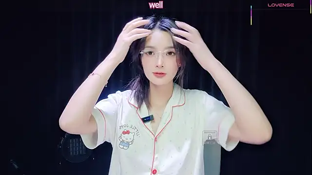 Youth3  online show from October 26, 2025, 5:08 pm