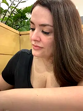 Snapshot of Sophie_Eaton chatting on September 19, 2025, 8:31 pm Sophie Eaton online show from September 19, 2025, 8:31 pm