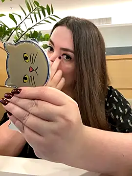 Snapshot of Sophie_Eaton chatting on November 1, 2025, 7:49 pm Sophie Eaton online show from November 1, 2025, 7:49 pm