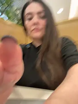 Snapshot of Sophie_Eaton chatting on November 14, 2025, 8:29 pm Sophie Eaton online show from November 14, 2025, 8:29 pm