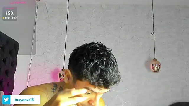 Ian Castillo  online show from October 6, 2025, 11:18 am