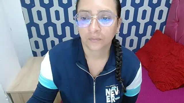 sarax ximena online show from November 14, 2025, 10:25 am