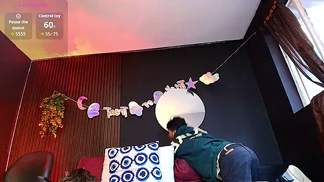 Snapshot of Aaron_Jassell1 chatting on October 22, 2025, 2:28 pm Aaron Jassell1 online show from October 22, 2025, 2:28 pm