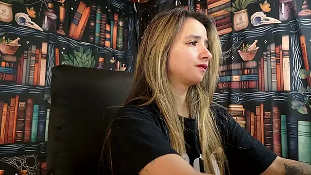 julietta   jackson online show from February 14, 2025, 8:37 pm