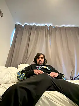 wolfwhite95 online show from November 3, 2025, 11:11 am