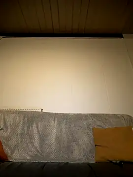 wolfwhite95 online show from November 7, 2025, 10:54 pm