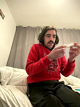 wolfwhite95 online show from November 16, 2025, 11:10 pm