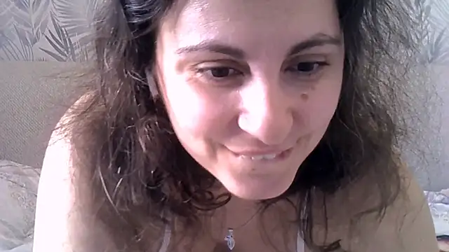 ShelaDiass online show from February 14, 2026, 10:34 am