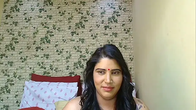 Snapshot of XIndianintimacy chatting on April 24, 2026, 6:43 pm XIndianintimacy online show from April 24, 2026, 6:43 pm