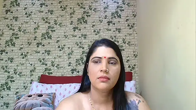 Snapshot of XIndianintimacy chatting on May 10, 2026, 6:35 pm XIndianintimacy online show from May 10, 2026, 6:35 pm
