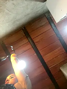 MollySanders    online show from October 9, 2025, 11:25 pm