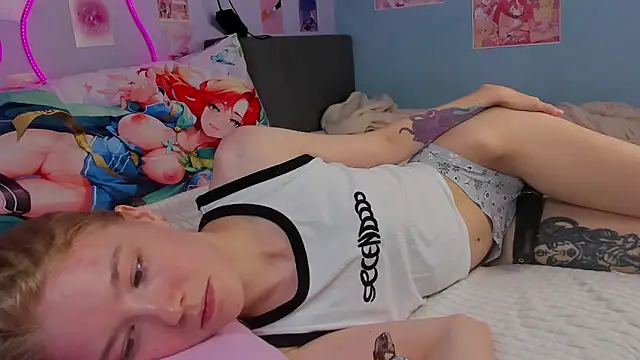 VelvetAnna online show from December 12, 2024, 3:37 pm