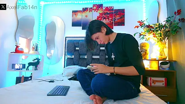 Alex and Fabian online show from January 13, 2025, 6:38 pm