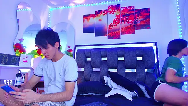 Alex and Fabian online show from September 19, 2025, 7:58 pm