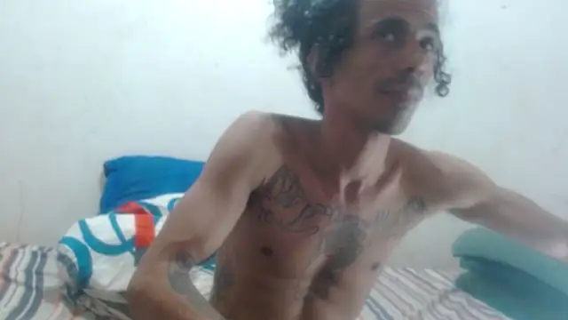 damian bottom bigcock online show from October 9, 2025, 9:13 pm