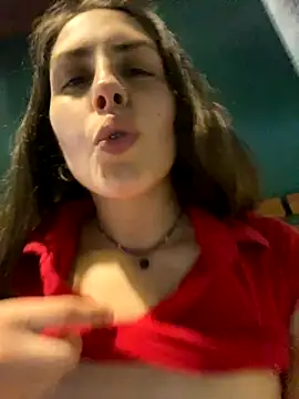 isadelasestrellas online show from December 4, 2025, 8:39 pm