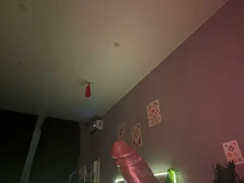 DaisyBooom online show from October 25, 2025, 6:46 pm