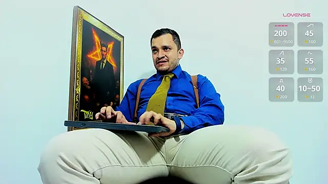 Snapshot of tony_landri chatting on May 15, 2026, 8:05 pm tony landri online show from May 15, 2026, 8:05 pm