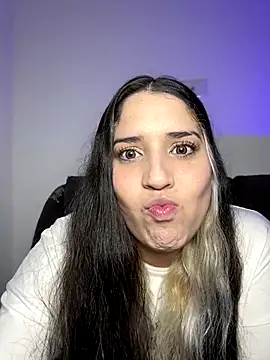 Snapshot of valentina_jonnes1 chatting on January 9, 2026, 3:42 am valentina jonnes1 online show from January 9, 2026, 3:42 am