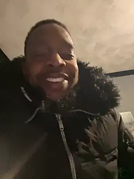 tugga28 online show from February 6, 2025, 2:33 am