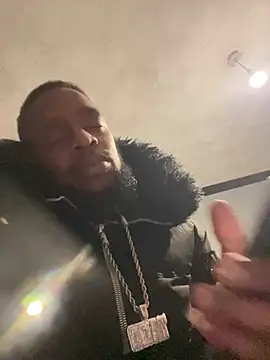 tugga28 online show from February 10, 2025, 9:47 am