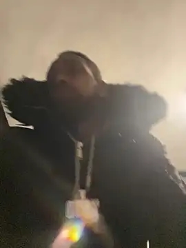 tugga28 online show from February 10, 2025, 5:41 pm