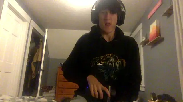 KittingGrappler online show from November 26, 2025, 11:17 pm