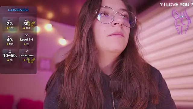 Snapshot of milly_kenner chatting on February 10, 2026, 6:23 pm milly kenner online show from February 10, 2026, 6:23 pm