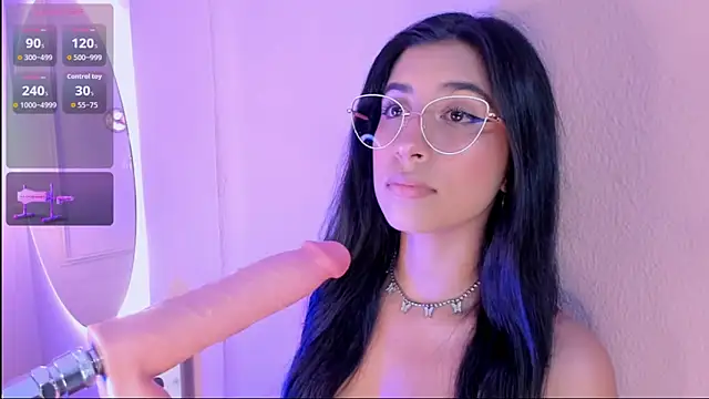 Snapshot of zia_cooper chatting on November 4, 2025, 7:35 pm zia cooper online show from November 4, 2025, 7:35 pm