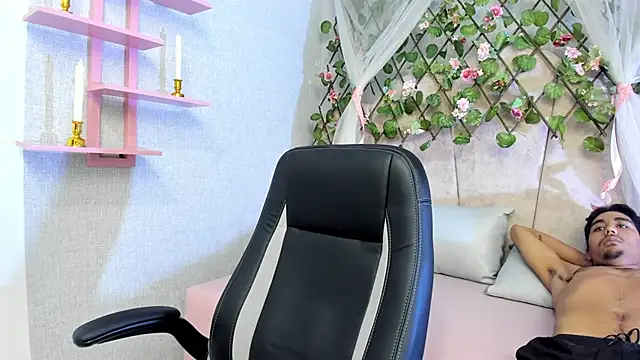 Annyeli online show from December 20, 2024, 5:47 am