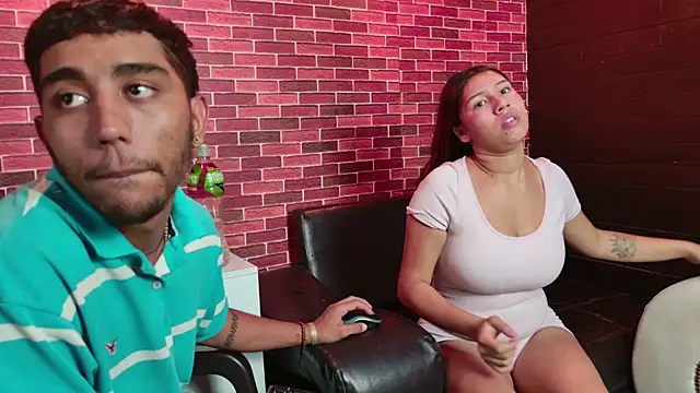 Annyeli online show from December 4, 2025, 2:48 pm