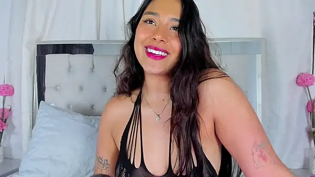 Snapshot of AnnaQueen_ chatting on December 3, 2024, 9:34 pm AnnaQueen online show from December 3, 2024, 9:34 pm