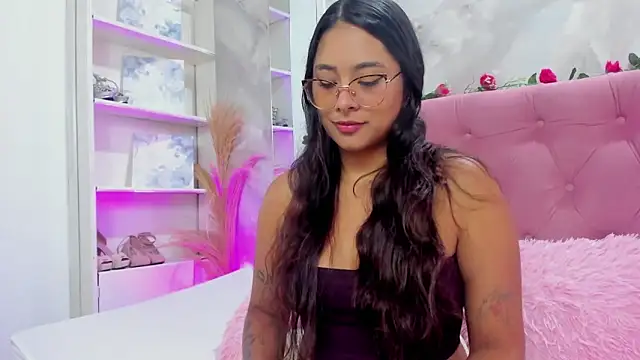 AnnaQueen  online show from September 29, 2025, 4:23 pm