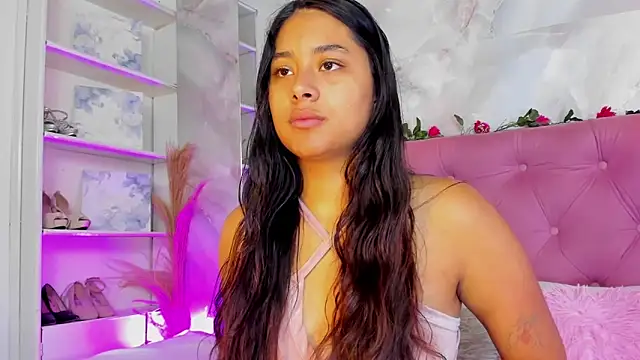 AnnaQueen  online show from October 27, 2025, 4:11 pm