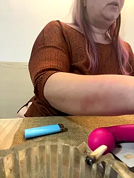 Snapshot of Popinasq chatting on November 22, 2025, 6:01 am Popinasq online show from November 22, 2025, 6:01 am