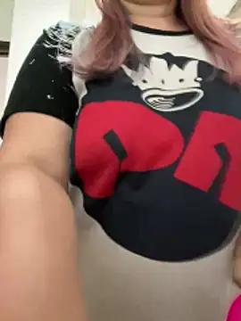 Snapshot of Popinasq chatting on November 29, 2025, 5:16 pm Popinasq online show from November 29, 2025, 5:16 pm