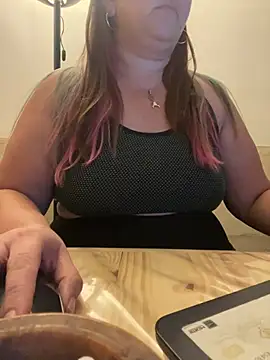 Snapshot of Popinasq chatting on February 26, 2026, 3:05 am Popinasq online show from February 26, 2026, 3:05 am