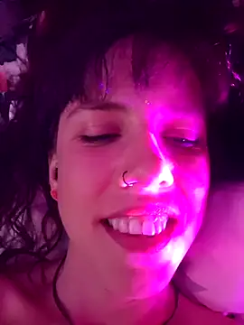 Lyrass online show from April 11, 2026, 5:06 pm