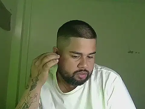 GABRIELGARCIA1313 online show from August 4, 2026, 3:25 pm