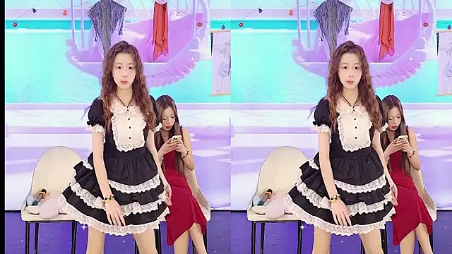 Snapshot of YIYI_XIXI_18 chatting on January 3, 2025, 6:55 am YIYI XIXI 18 online show from January 3, 2025, 6:55 am