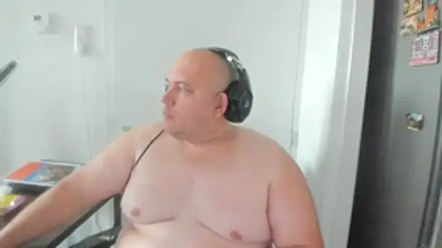 BigromeoXX online show from October 31, 2025, 3:13 pm