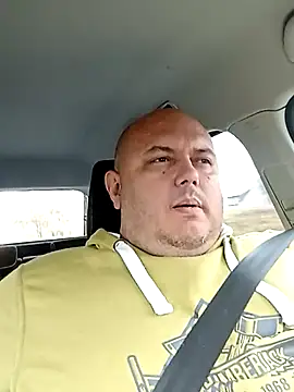 Snapshot of BigromeoXX chatting on November 16, 2025, 10:54 am BigromeoXX online show from November 16, 2025, 10:54 am