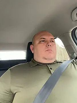 Snapshot of BigromeoXX chatting on March 27, 2026, 4:07 pm BigromeoXX online show from March 27, 2026, 4:07 pm