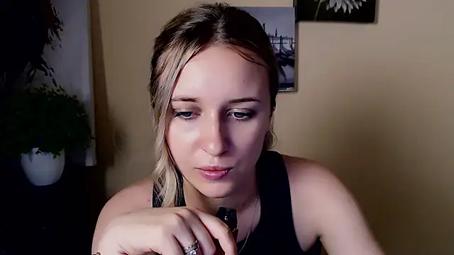  Nicole new online show from June 7, 2026, 10:30 am